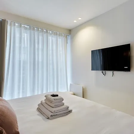 2 Center Of By Prestige *