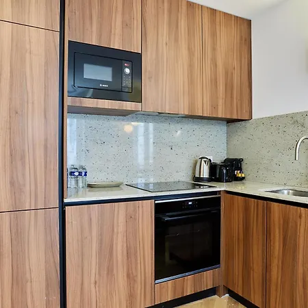 2 Center Of By Prestige